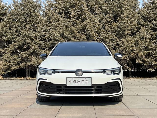 Volkswagen Golf 2023, фото 2