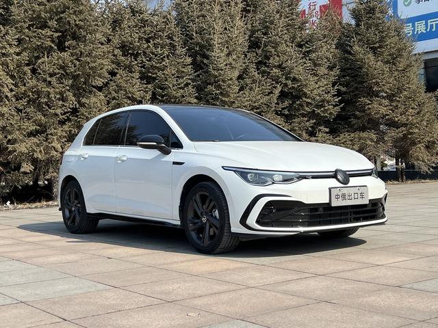 Volkswagen Golf 2023, фото 3