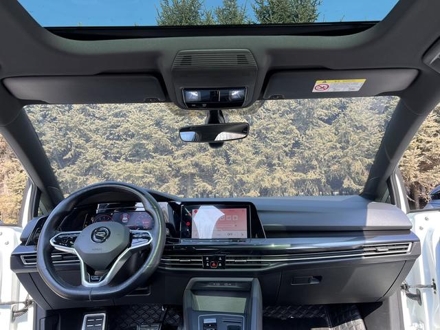 Volkswagen Golf 2023, фото 12