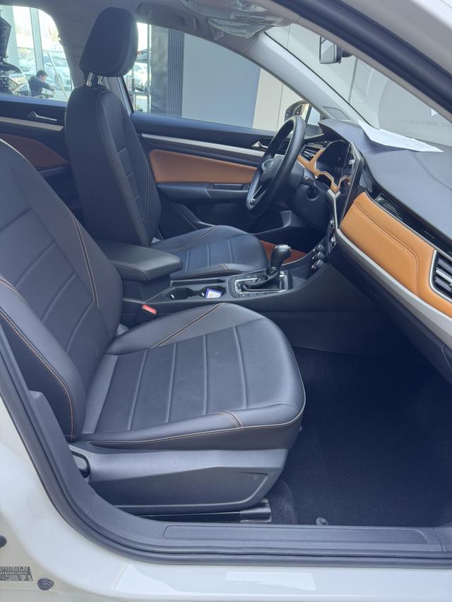 Volkswagen Bora 2023, фото 15