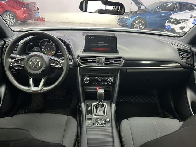 Mazda CX-4 2021, фото 17