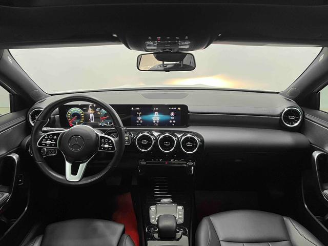 Mercedes-Benz A-Class 2022, фото 16