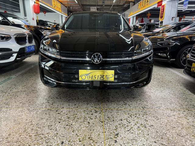 Volkswagen Passat 2024, фото 2