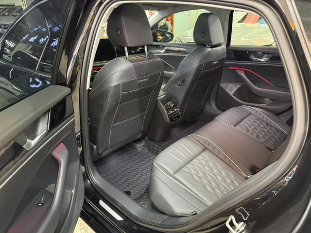 Volkswagen Passat 2024, фото 9