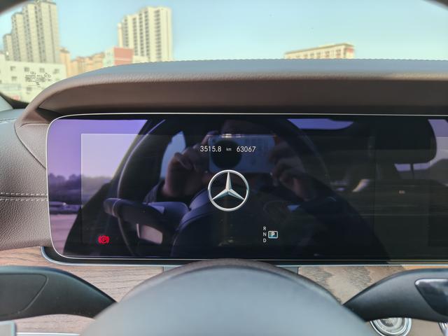 Mercedes-Benz E-Class 2023, фото 17