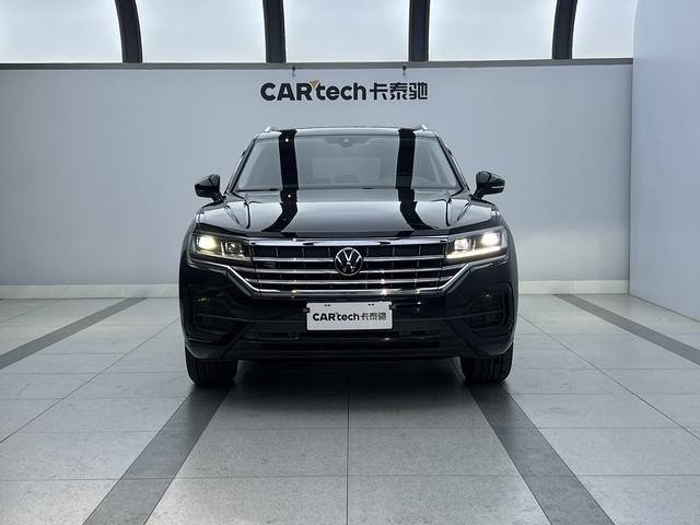 Volkswagen Touareg 2022, фото 2