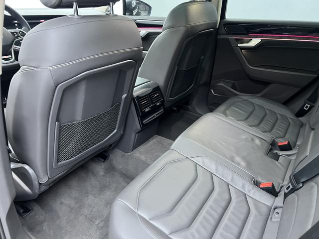 Volkswagen Touareg 2022, фото 9