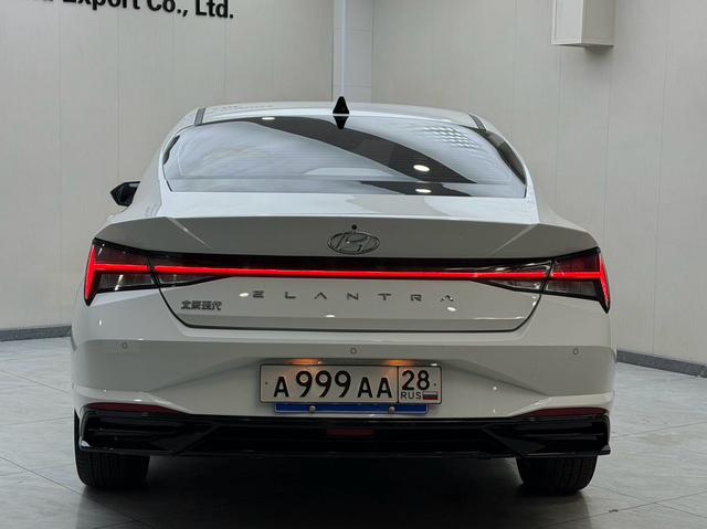 Hyundai Elantra 2021, фото 5