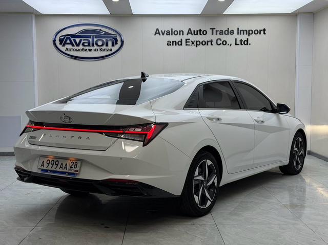 Hyundai Elantra 2021, фото 6