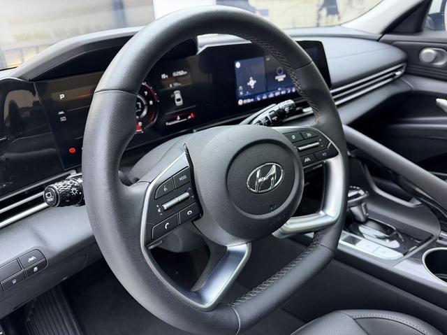 Hyundai Elantra 2021, фото 9