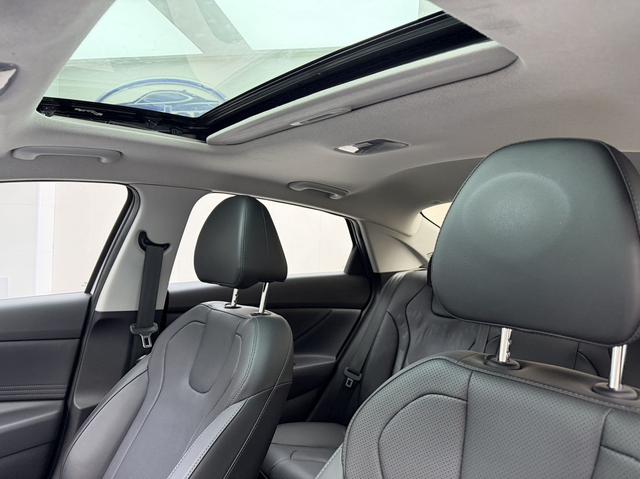 Hyundai Elantra 2021, фото 15