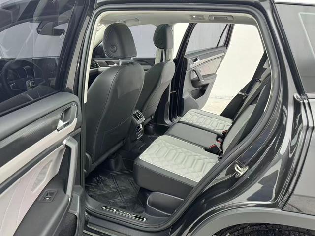 Volkswagen Tayron 2023, фото 14