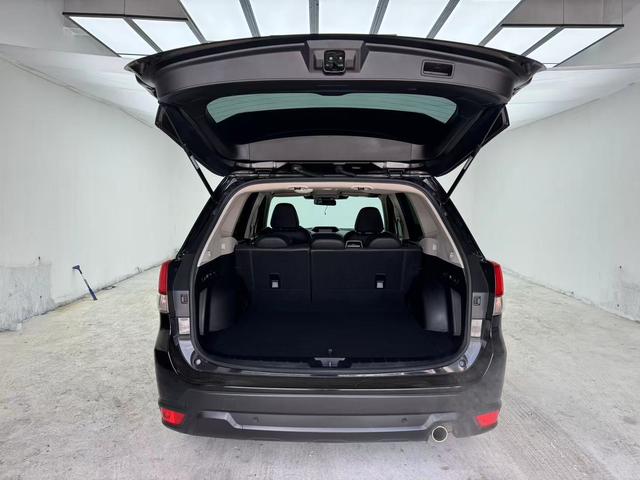 Subaru Forester 2022, фото 9