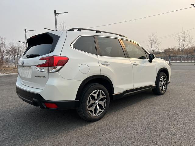 Subaru Forester 2022, фото 17