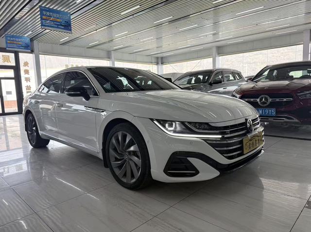Volkswagen CC 2024, фото 3