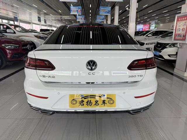 Volkswagen CC 2024, фото 5