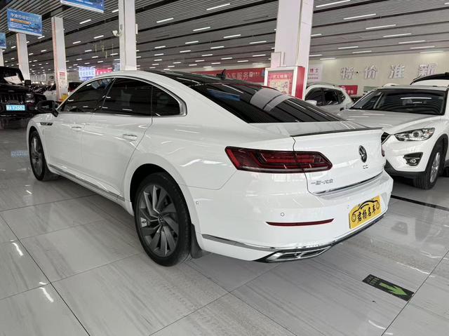 Volkswagen CC 2024, фото 6