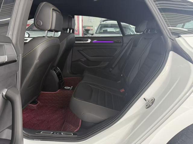 Volkswagen CC 2024, фото 9