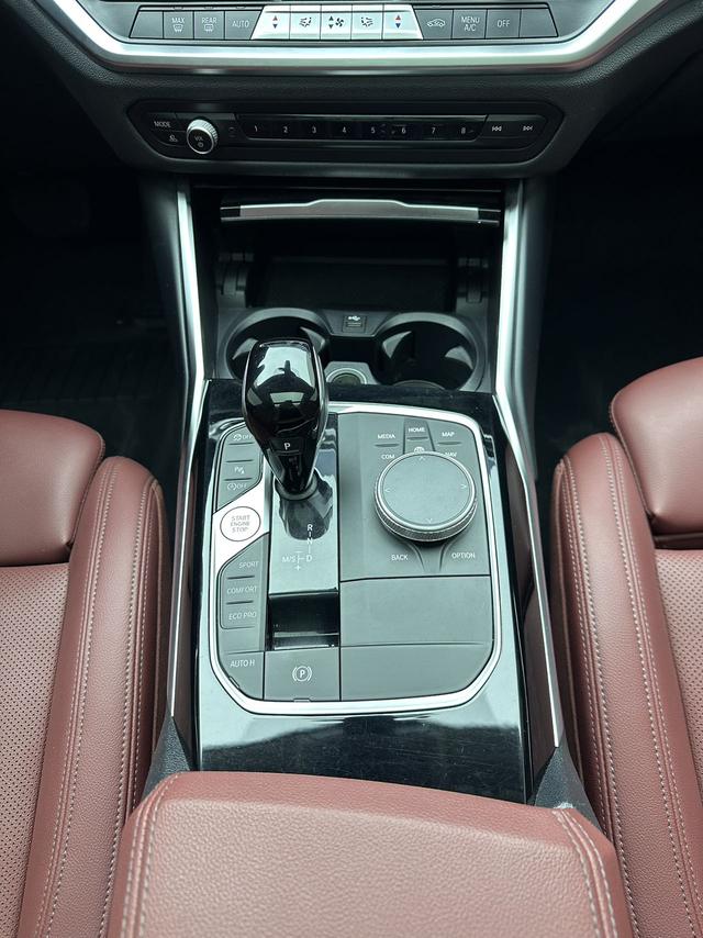 BMW 3 2022, фото 17