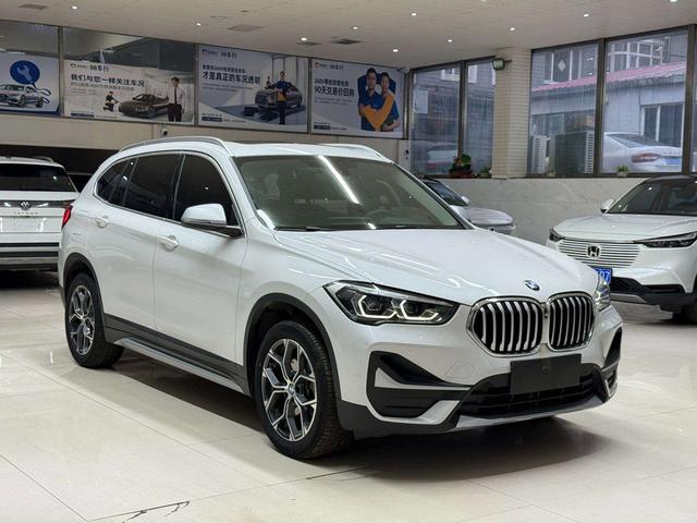 BMW X1 2022, фото 3