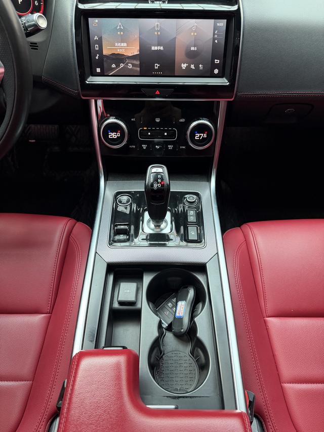 Jaguar XEL 2021, фото 8
