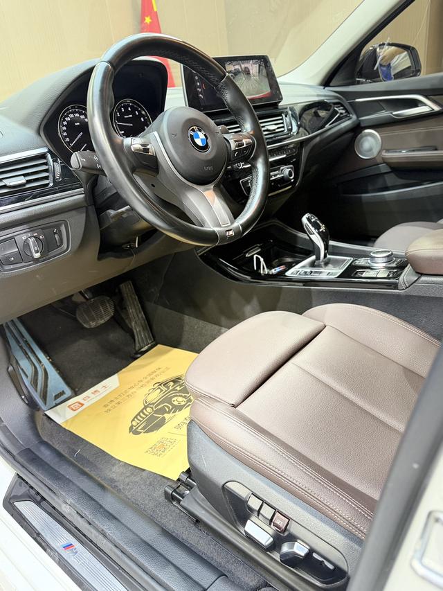 BMW 1 2021, фото 8