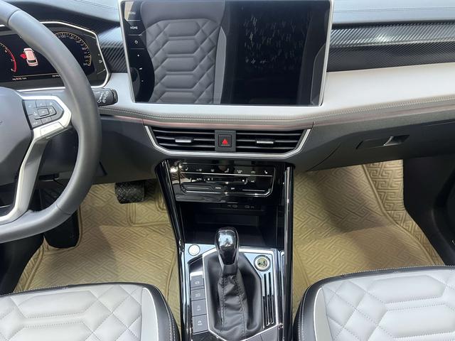 Volkswagen Tayron 2023, фото 9