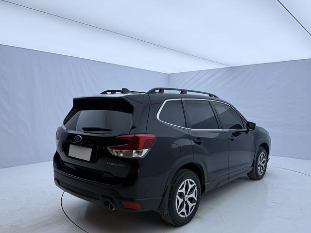 Subaru Forester 2022, фото 4