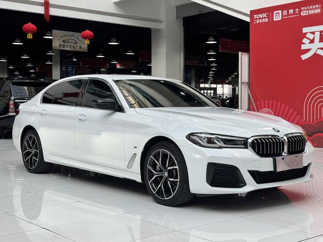 BMW 5 2022, фото 3