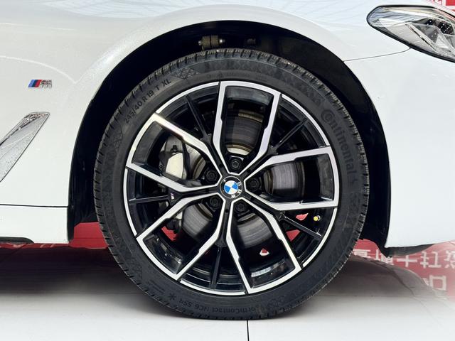 BMW 5 2022, фото 8