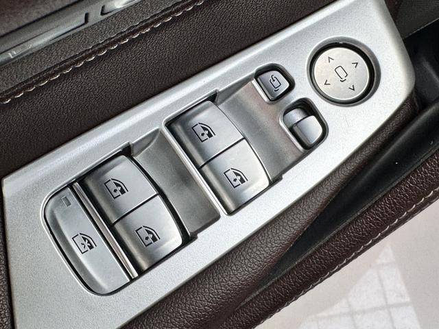 BMW 5 2022, фото 16