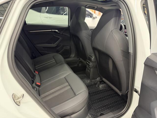 Audi A3 2023, фото 17