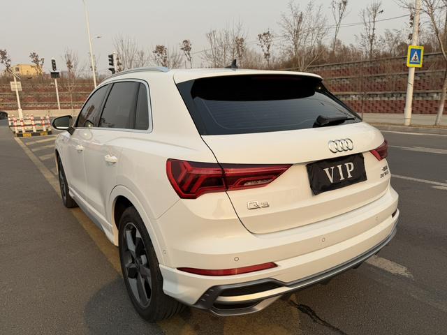 Audi Q3 2023, фото 5