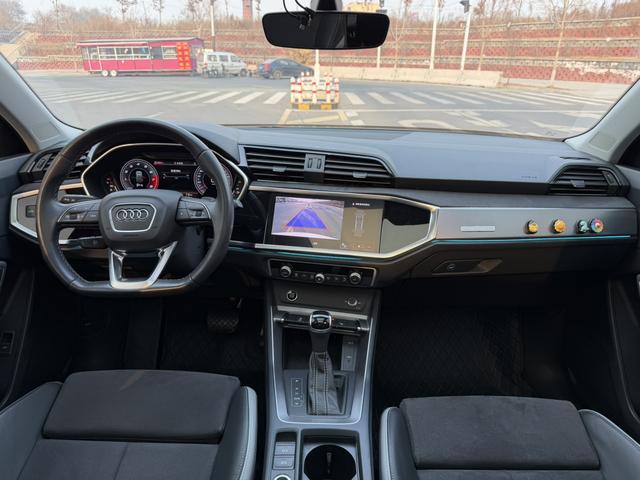 Audi Q3 2023, фото 17