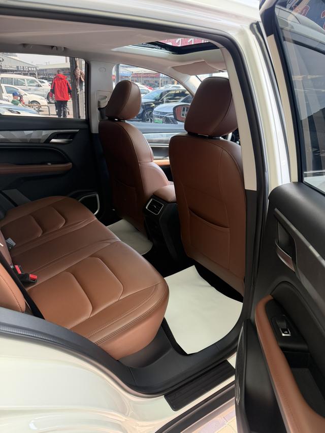 Geely Emgrand X6 2021, фото 15
