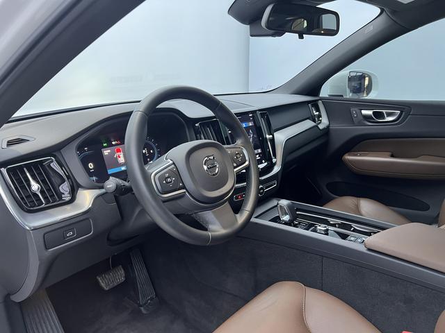 Volvo XC60 2023, фото 9