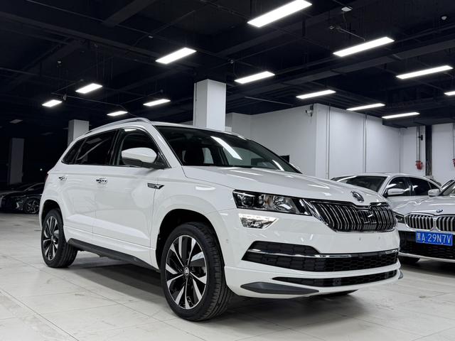 Skoda Karoq 2022, фото 2