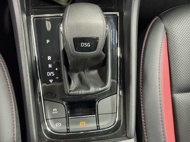 Skoda Karoq 2022, фото 15