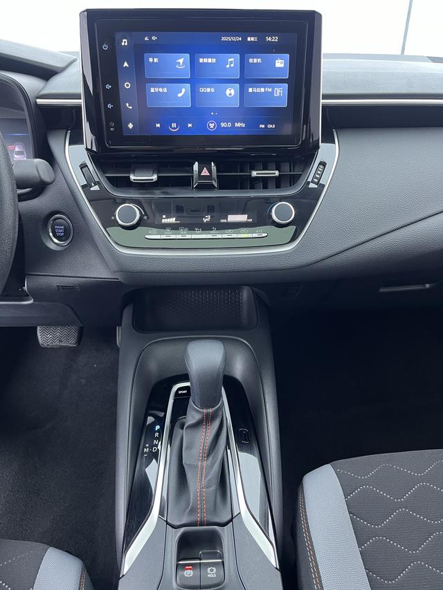 Toyota Corolla 2021, фото 16