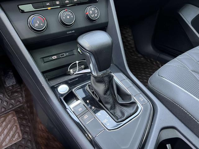Volkswagen Tiguan 2023, фото 11