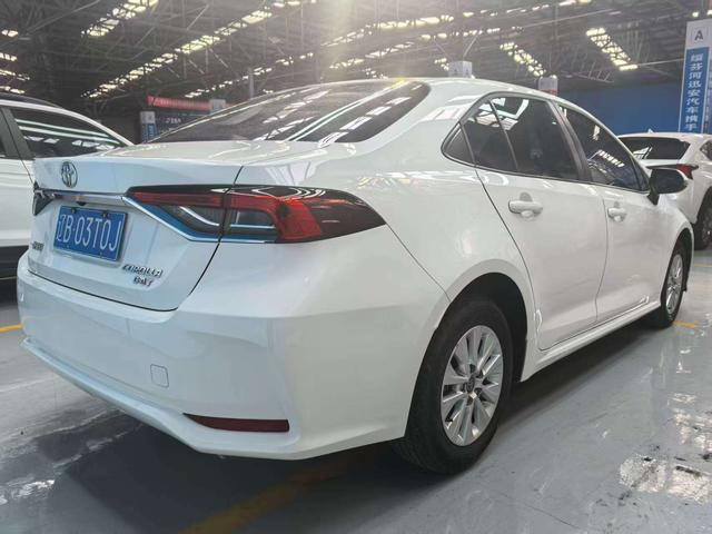 Toyota Corolla 2023, фото 4