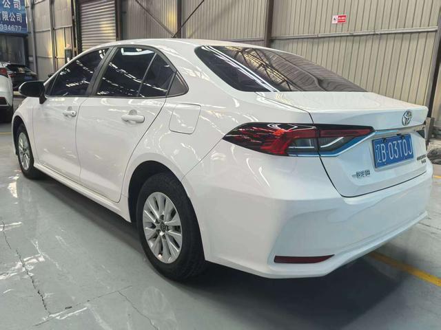 Toyota Corolla 2023, фото 6