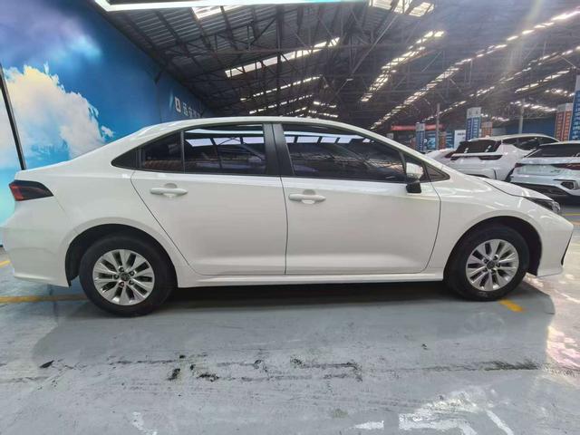 Toyota Corolla 2023, фото 7