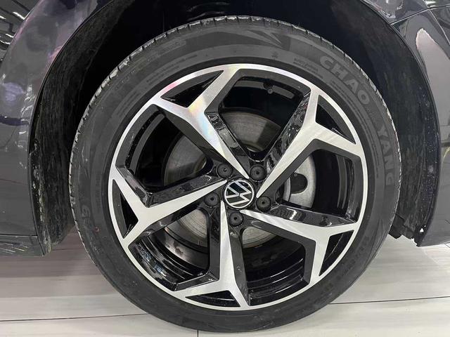 Volkswagen Passat 2024, фото 16