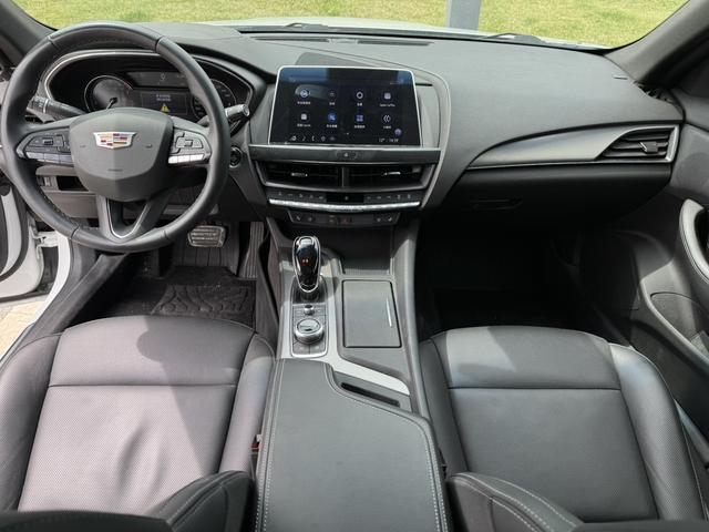 Cadillac CT5 2022, фото 5