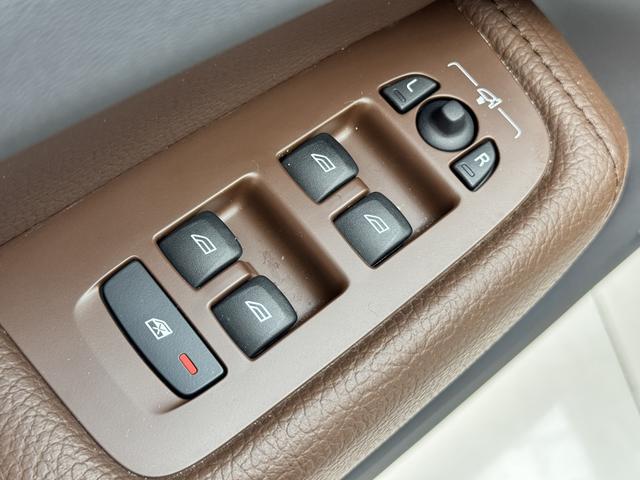 Volvo XC60 2022, фото 15