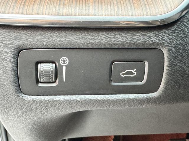 Volvo XC60 2022, фото 17