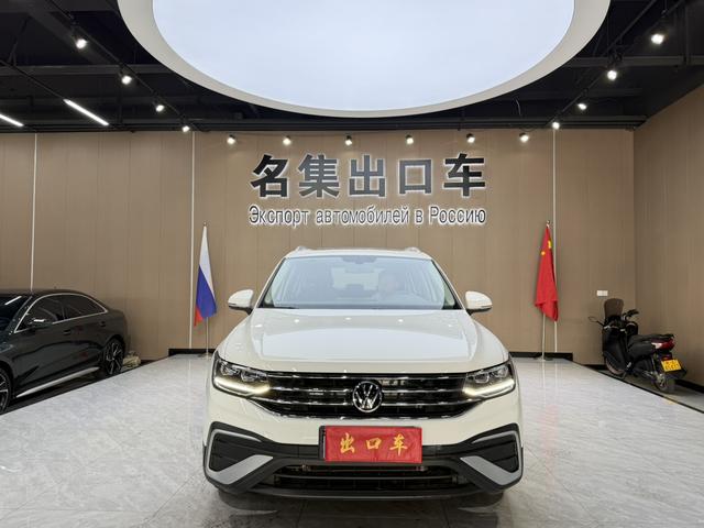 Volkswagen Tiguan 2023, фото 2