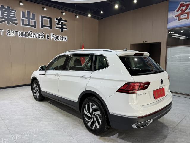 Volkswagen Tiguan 2023, фото 6