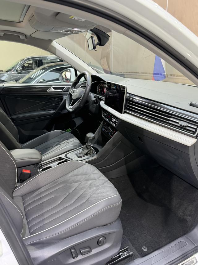 Volkswagen Tiguan 2023, фото 7